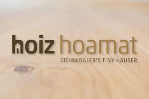 HoizHoamat - Vollholz Tiny Haus, Steinkogler, Texing, Texingtal, Treppe, Holz, Fichte, Eiche, Esche, Buche, lackiertes Edelstahl, Stiegenverbau, Stiege mit Wange